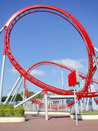 rollercoaster, juna, rautatie, raidat, punainen, taivas, puisto Brett Critchley - Dreamstime