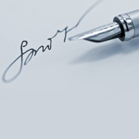 kynä, kirjoittaa, tekstiä, paperia, mustetta Ivan Kmit - Dreamstime