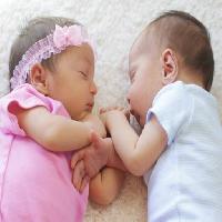 Pixwords Kuva vauva, vauvat, tyttö, poika, vaaleanpunainen, uni Orionna